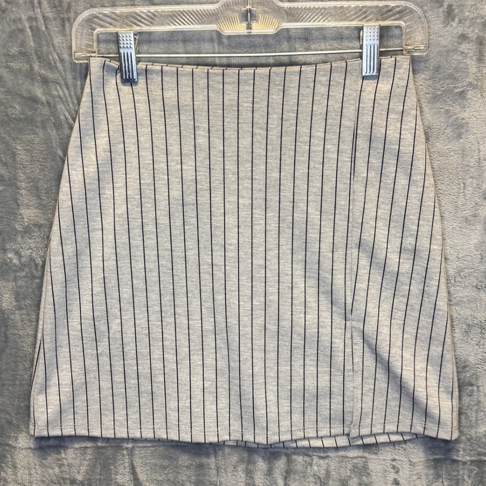 2131 | Altar'd State Pinstripe Stretch Mini Skirt Grey Women Size S